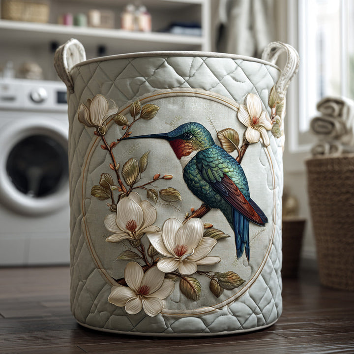 Panier à linge matelassé fait main – motif Colibri et Dentelle