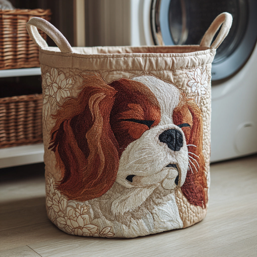 Panier à linge matelassé fait main – motif King Charles Endormi
