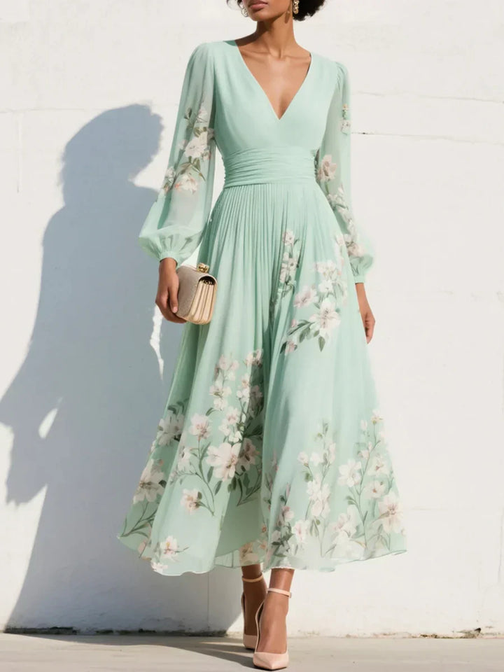 Elga - Robe maxi plissée en chiffon avec motif floral