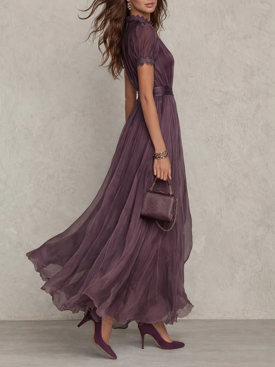 Flávia - Robe longue violette avec décolleté