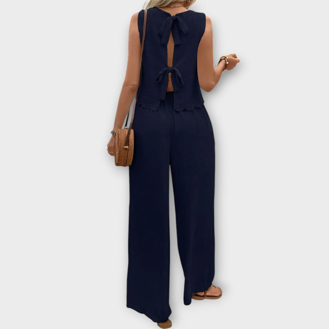 Valéria - Gilet avec pétales et pantalons